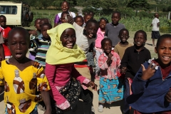 29_kids_laughing
