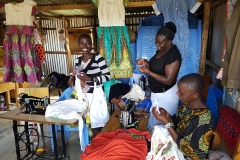 33_sewing_clothes